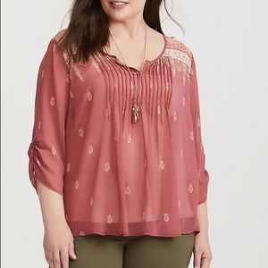 torrid size 2 Pink Pintuck Blouse